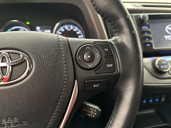 Toyota RAV4 24 of 30