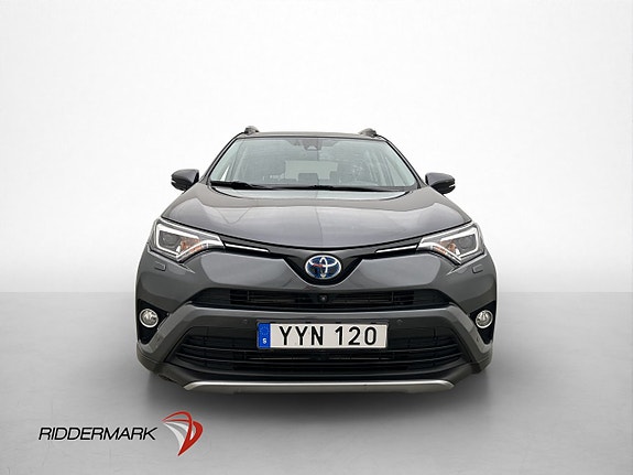 Toyota RAV4 2 of 30