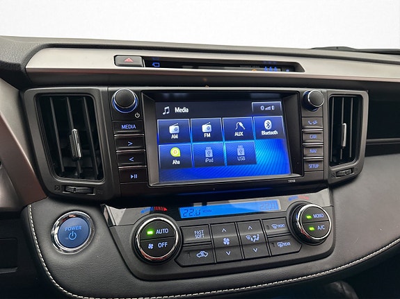 Toyota RAV4 30 of 30