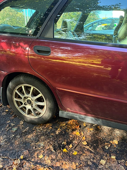 Volvo V40 3 of 5