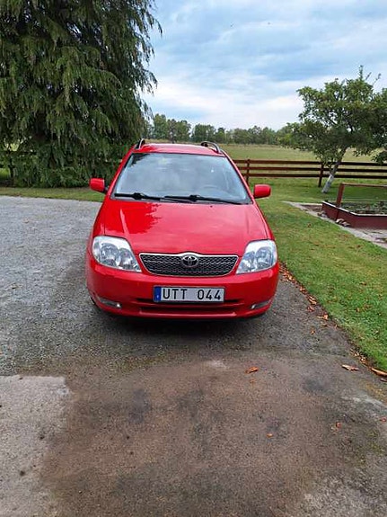 Toyota Corolla 3 of 4