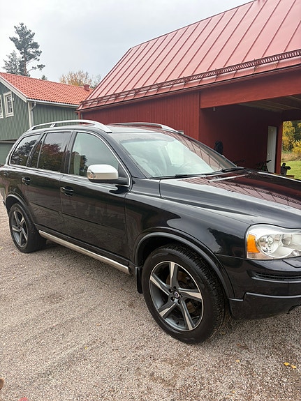 Volvo XC90 3 of 7