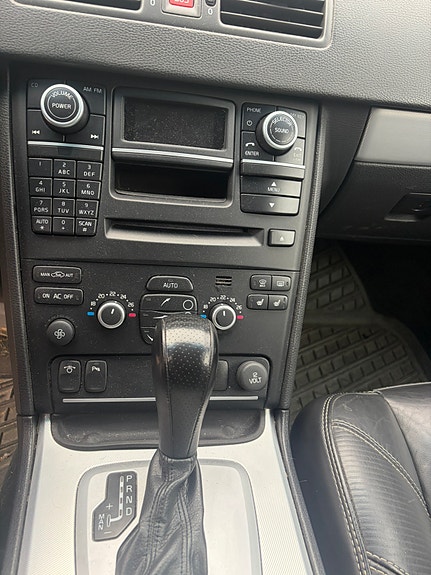Volvo XC90 5 of 7