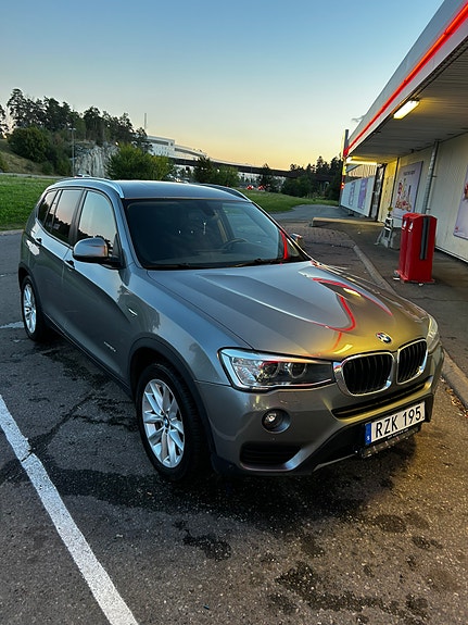 BMW X3 2 of 10