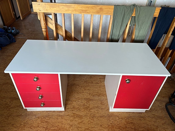 Product image 1 of 4