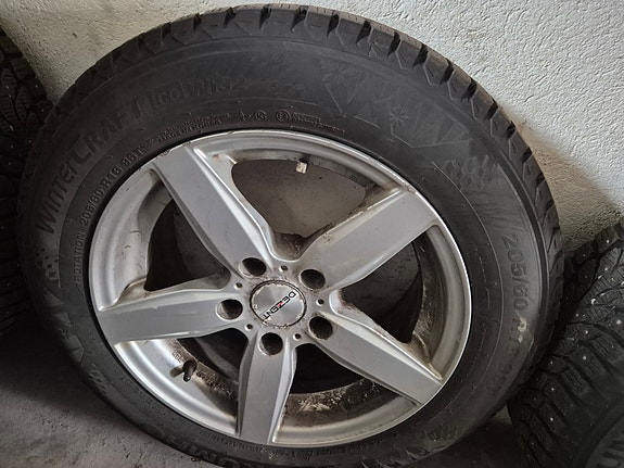 BMW 318d 9 of 10