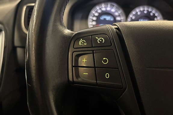 Volvo V60 20 of 27
