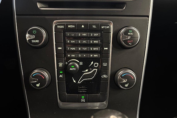 Volvo V60 21 of 27