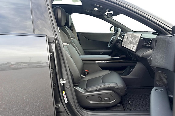 Mazda CX-6e 15 of 30
