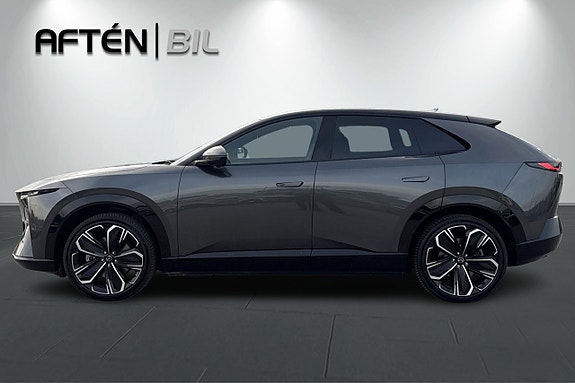 Mazda CX-6e 10 of 30