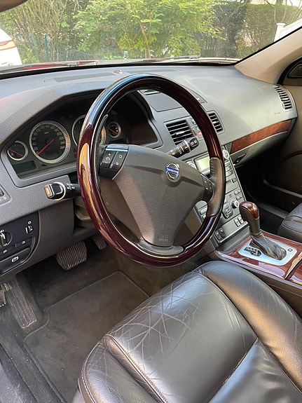 Volvo XC90 5 of 14