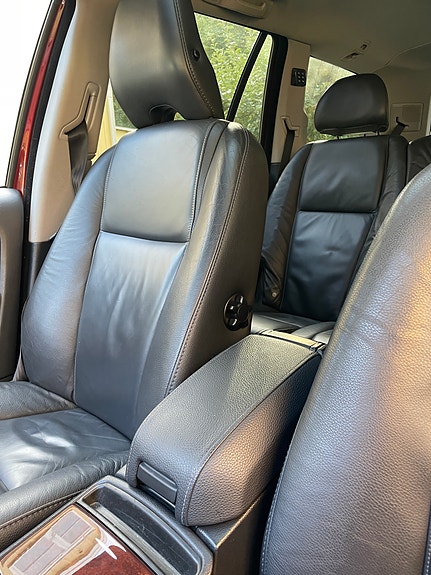 Volvo XC90 7 of 14