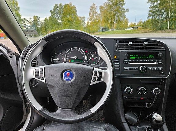Saab 9-3X 4 of 10