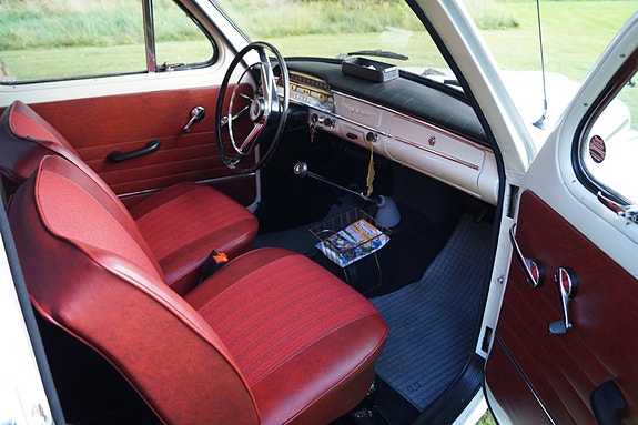 Volvo PV 8 of 9