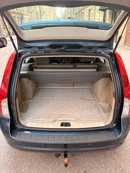 Volvo V50 9 of 10