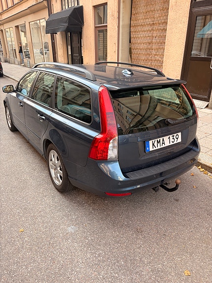 Volvo V50 3 of 10