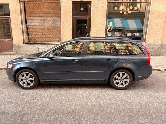 Volvo V50 4 of 10