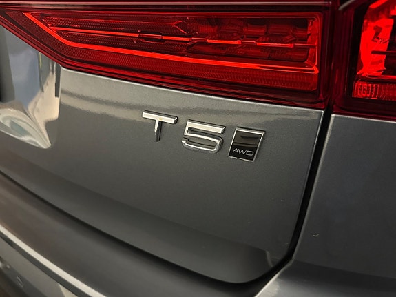 Volvo XC60 16 of 30