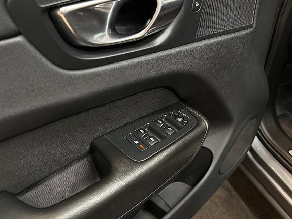 Volvo XC60 20 of 30