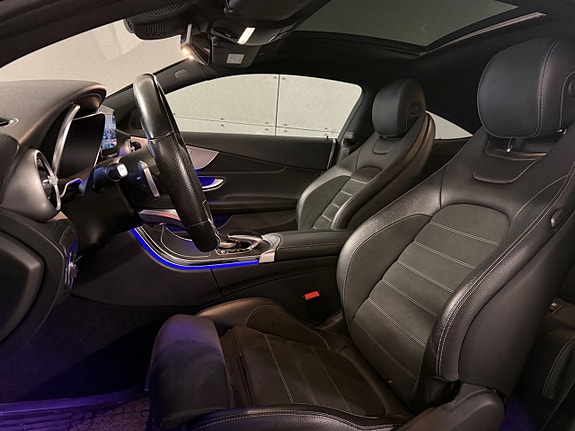Mercedes-Benz C400 19 of 28
