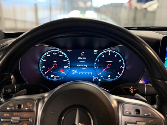 Mercedes-Benz C400 25 of 28