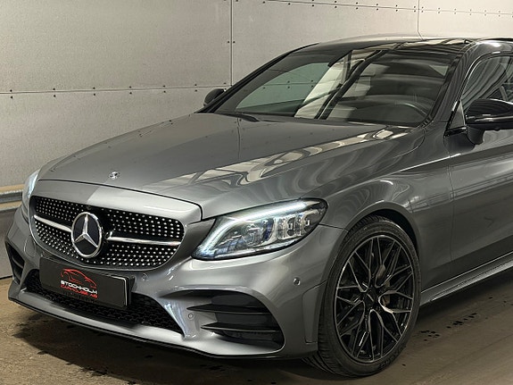 Mercedes-Benz C400 4 of 28