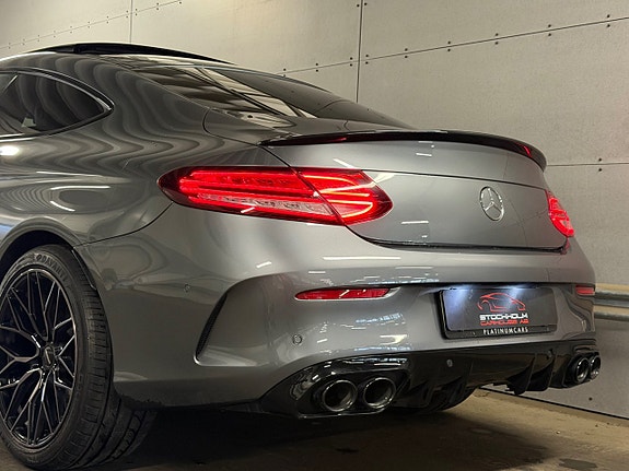 Mercedes-Benz C400 10 of 28