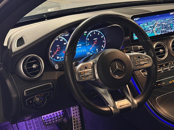 Mercedes-Benz C400 17 of 28