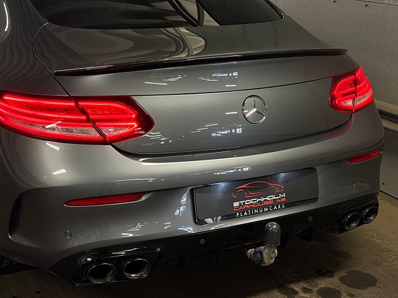 Mercedes-Benz C400 15 of 28