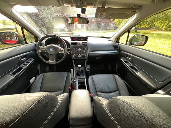 Subaru XV 4 of 6
