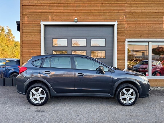 Subaru XV 2 of 18