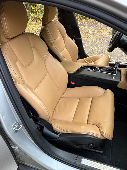 Volvo V90 Cross Country 11 of 15