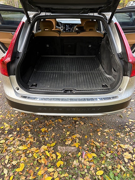 Volvo V90 Cross Country 15 of 15