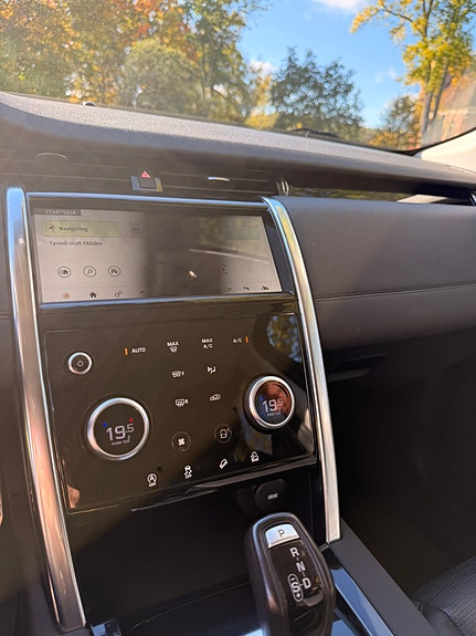 Land Rover Discovery Sport 7 of 11