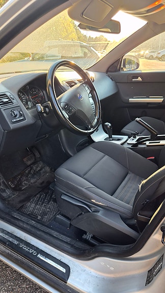 Volvo V50 8 of 17