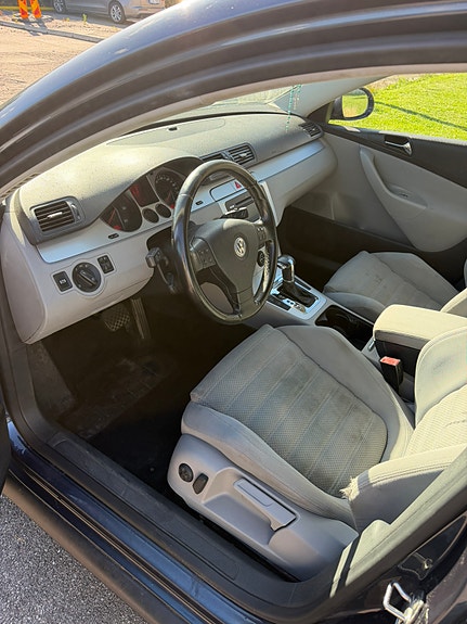 Volkswagen Passat 5 of 6