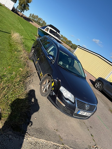 Volkswagen Passat 4 of 6