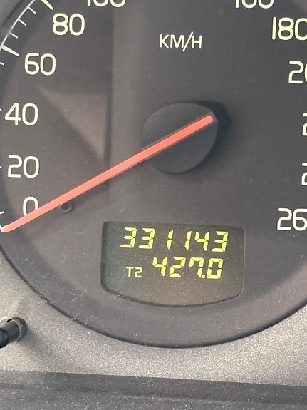 Volvo V70 7 of 8