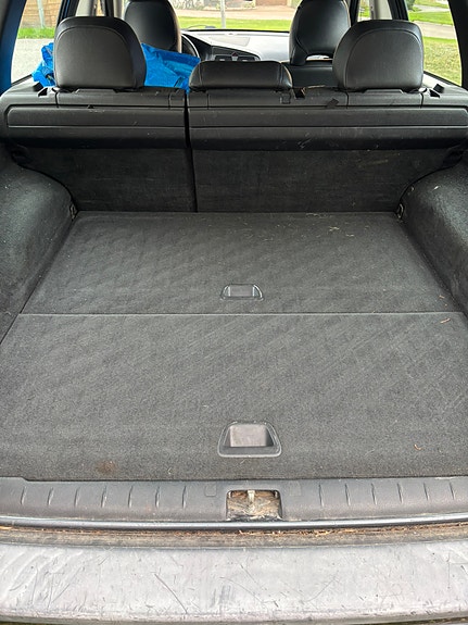 Volvo V70 6 of 8