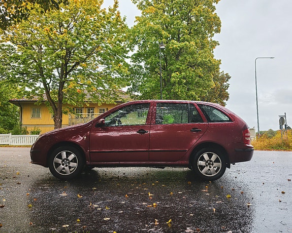 Skoda Fabia 3 of 6