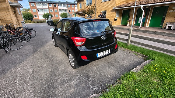 Hyundai i10 5 of 6