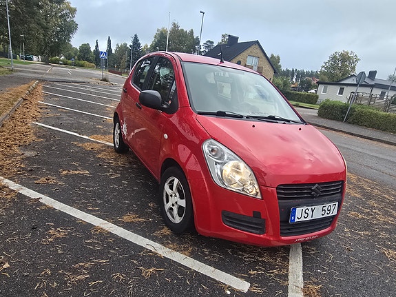 Suzuki Splash 3 of 5