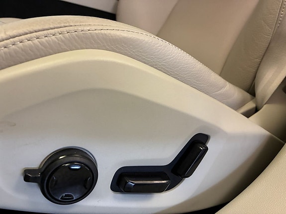 Volvo V60 17 of 24