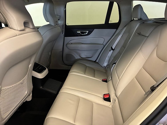 Volvo V60 20 of 24