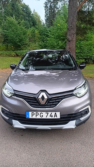 Renault Captur 2 of 10