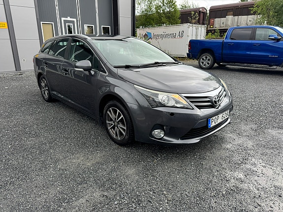 Toyota Avensis 6 of 10