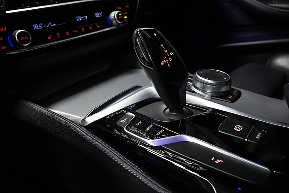 BMW 530i 15 of 30