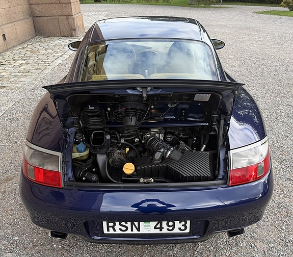Porsche 911 10 of 23