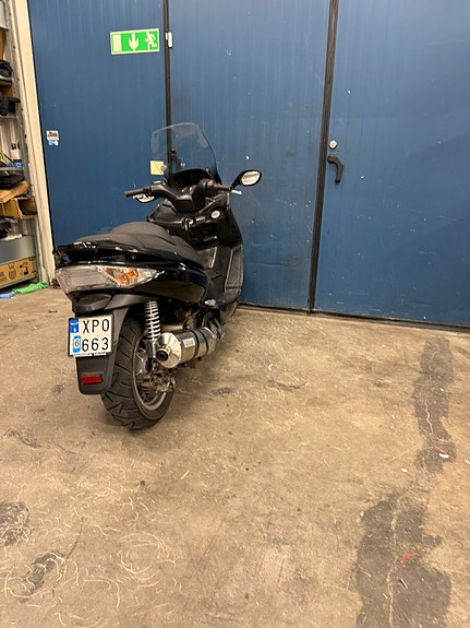 Kymco Xciting 500 2 of 6