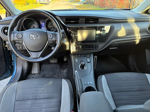 Toyota Auris 6 of 6